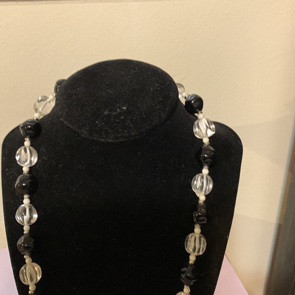 Elegant black white and clear necklace jewelry 22” - Picture 3 of 5